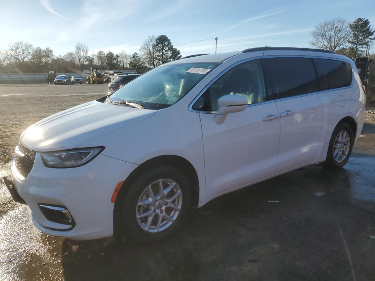  Salvage Chrysler Pacifica