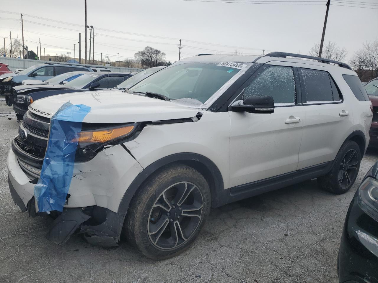  Salvage Ford Explorer