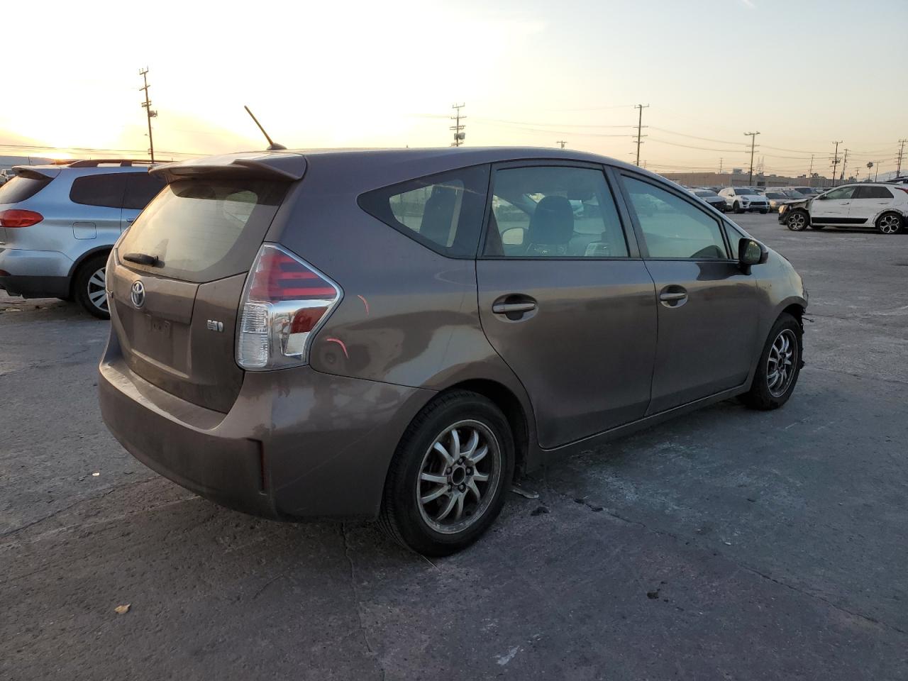 Lot #3044506777 2016 TOYOTA PRIUS V