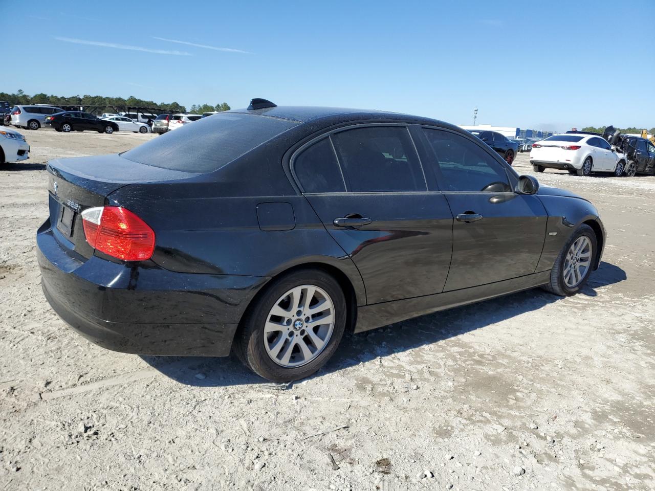 Lot #3050621094 2006 BMW 325 I