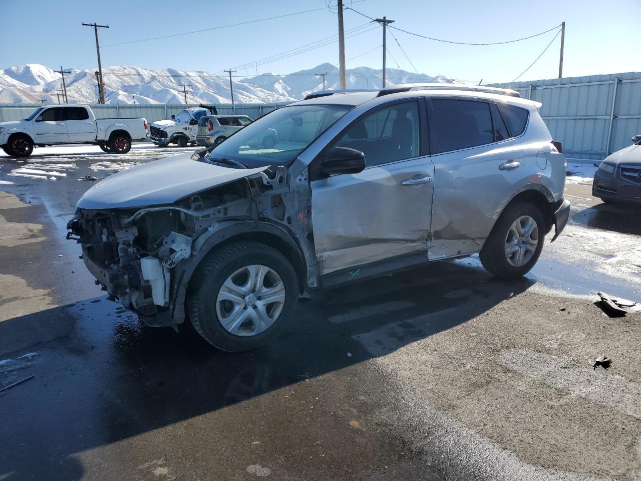  Salvage Toyota RAV4