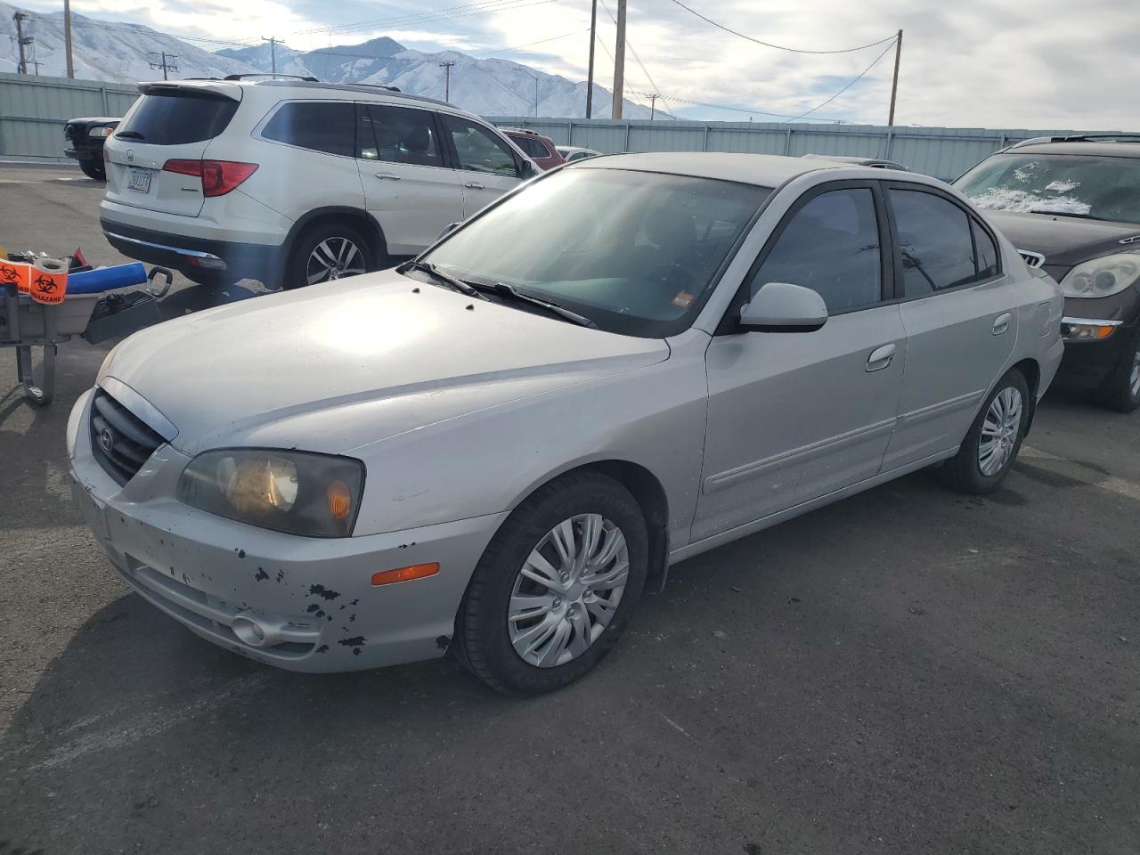  Salvage Hyundai ELANTRA