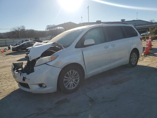 TOYOTA SIENNA XLE