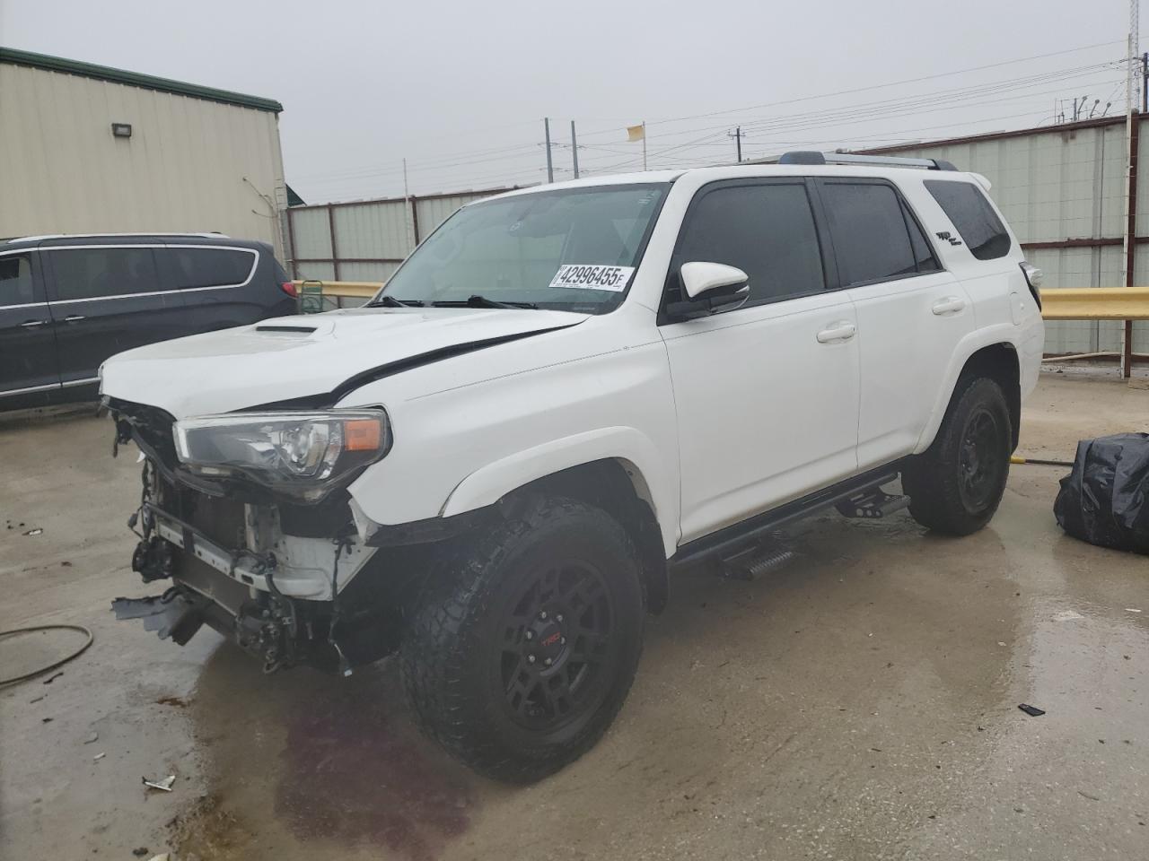 JTEBU5JR1J5593231 TOYOTA 4RUNNER SR 2018