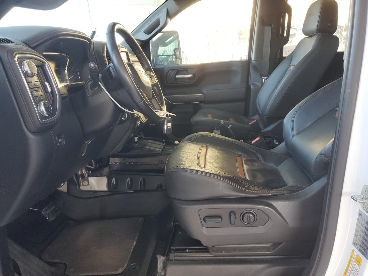 GMC SIERRA K2500 AT4