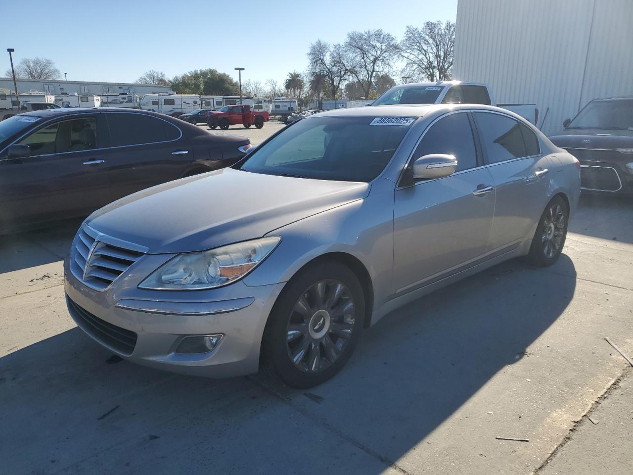  Salvage Hyundai Genesis