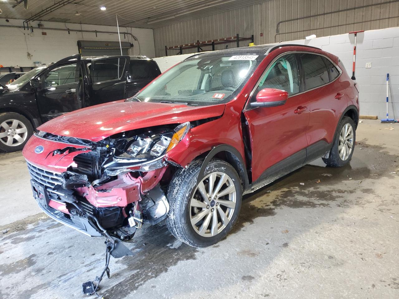 1FMCU9J9XNUB67111 FORD ESCAPE TIT 2022