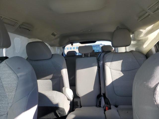 2022 TOYOTA SIENNA LE - 5TDKSKFC0NS059831