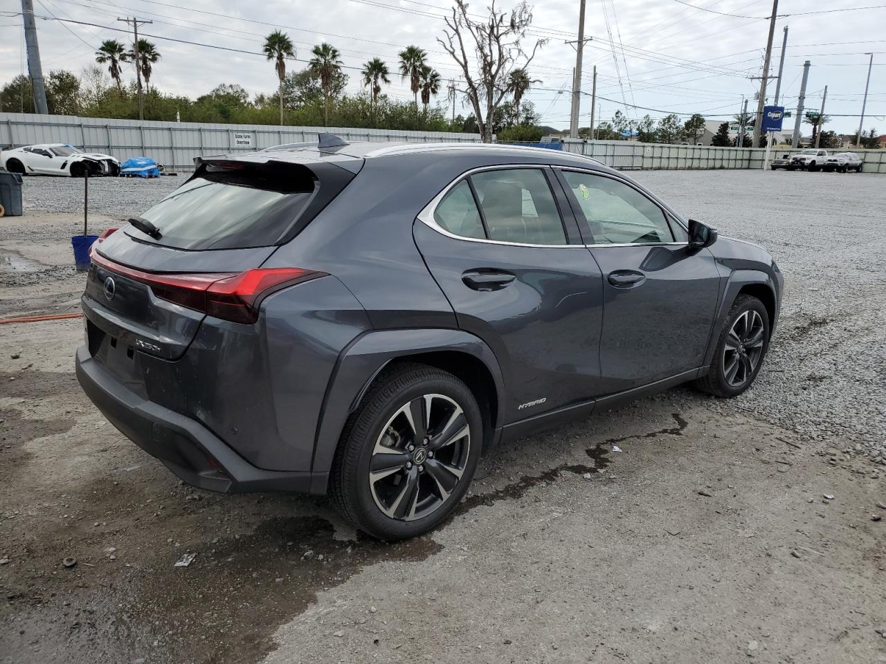 LEXUS UX 250H BASE