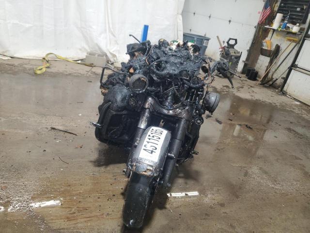 2017 HARLEY-DAVIDSON FLHTKL ULT 1HD1KKD18HB670682