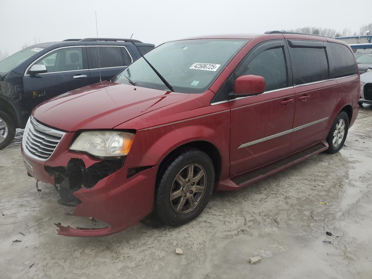 CHRYSLER TOWN & COUNTRY TOURING