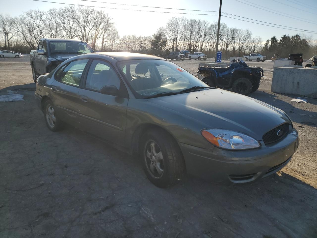 Lot #3266756361 2004 FORD TAURUS SE