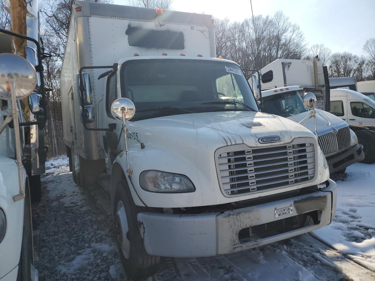  Salvage Freightliner M2 106 Med