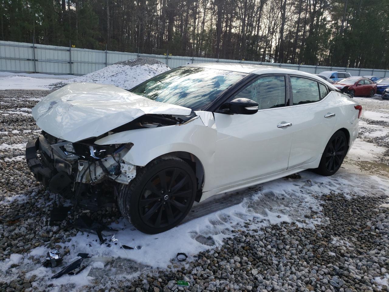  Salvage Nissan Maxima