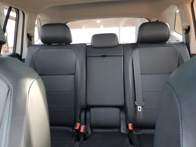2018 VOLKSWAGEN TIGUAN SE - 3VV3B7AX8JM214679