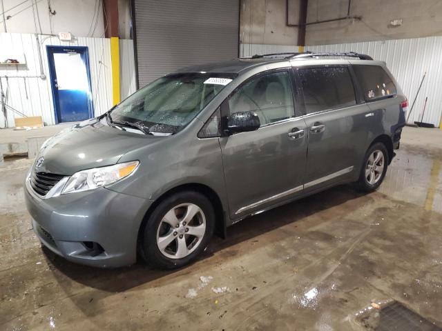 TOYOTA SIENNA LE