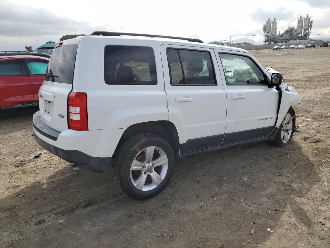 1C4NJRFB4ED549734 2014 Jeep Patriot Latitude