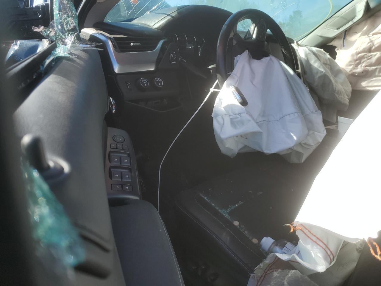 1GNSKHKCXKR283103 CHEVROLET SUBURBAN 2019