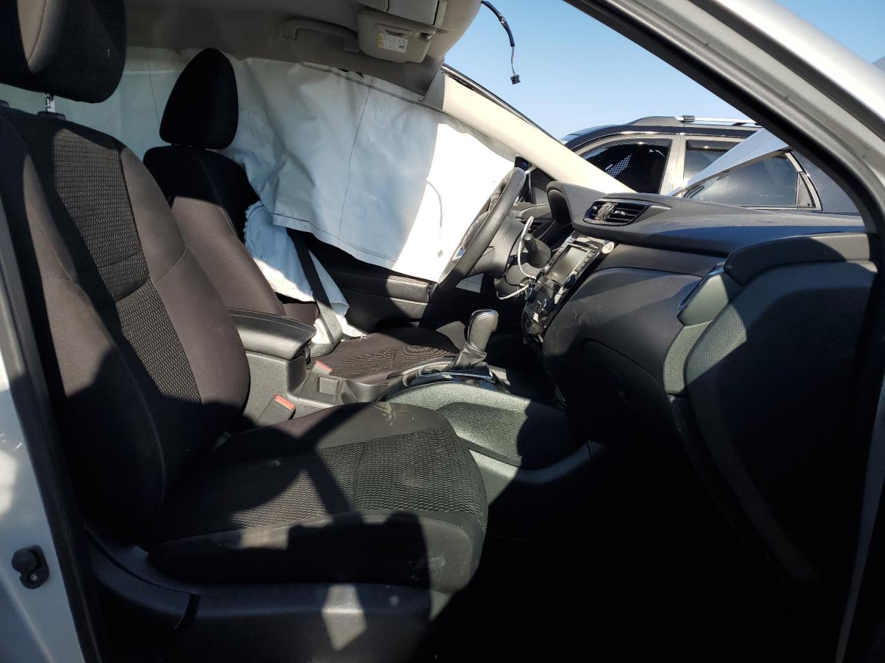 JN1BJ1AW5MW665223 NISSAN ROGUE 2021