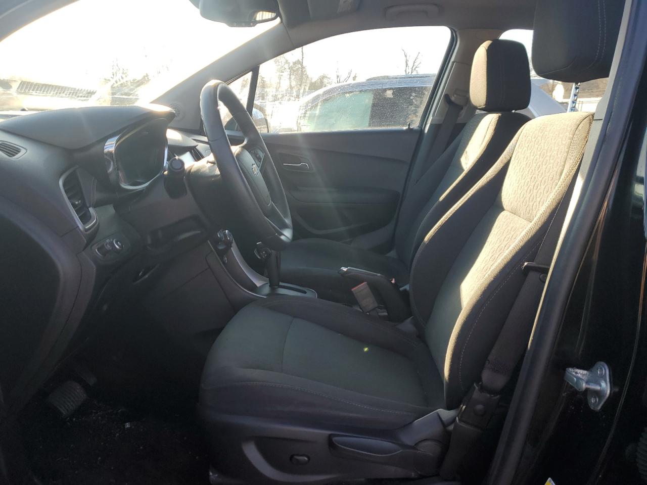 3GNCJNSB9HL248565 CHEVROLET TRAX 2017