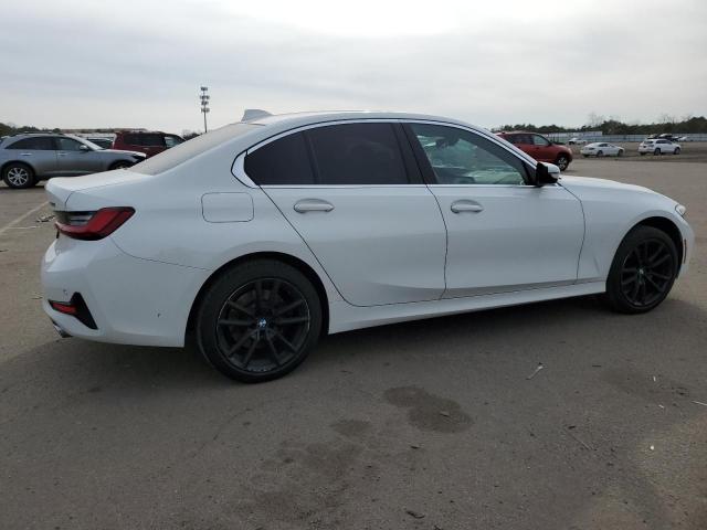 3MW5R7J0XN8C46048 BMW 3 Series 330XI 3