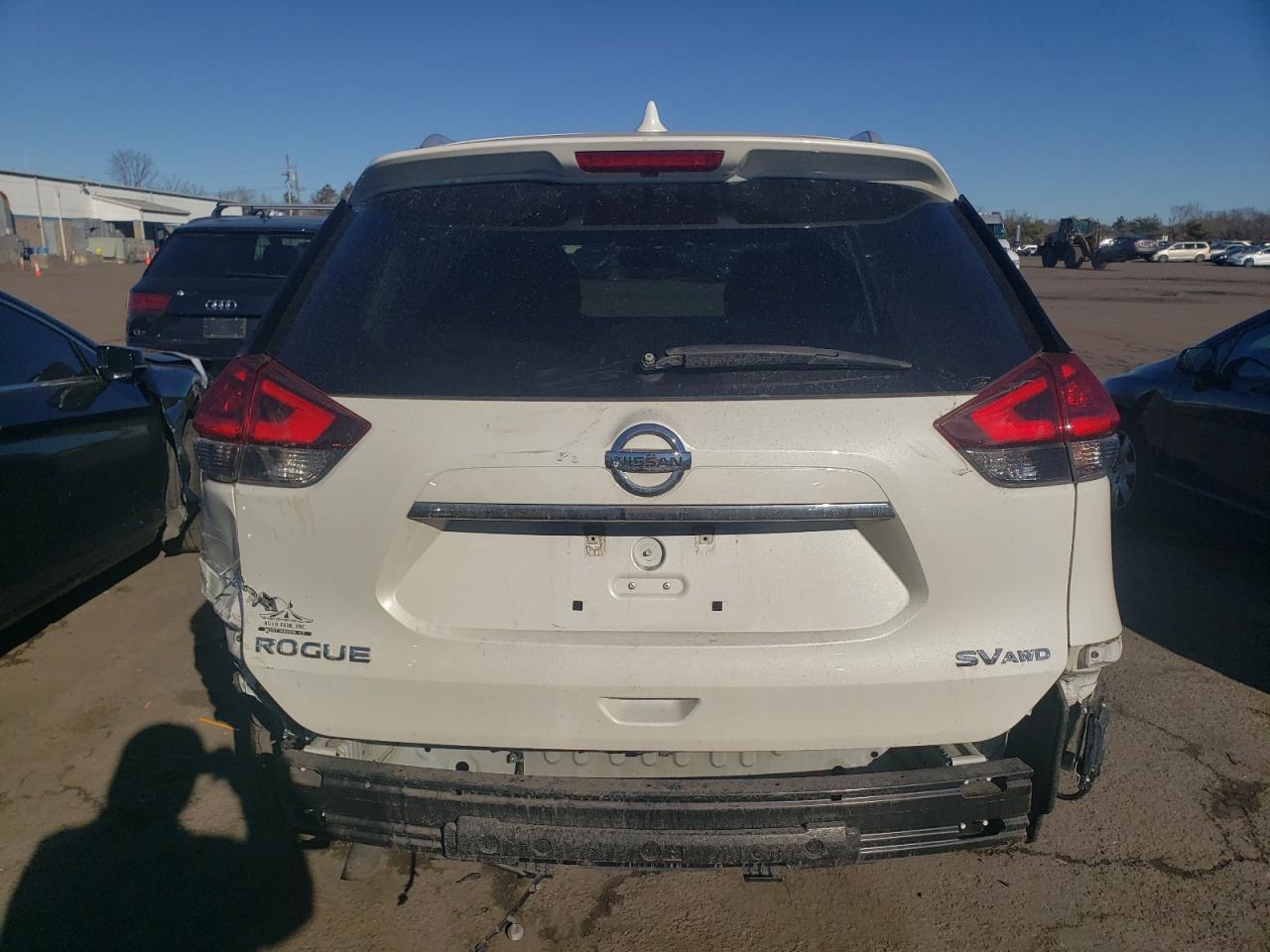 5N1AT2MV3HC857710 NISSAN ROGUE 2017