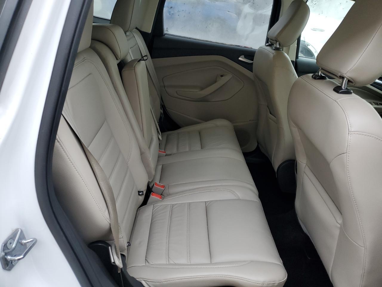 1FMCU0HD1JUA75644 FORD ESCAPE 2018