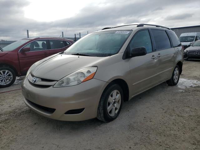 2009 Toyota Sienna CE