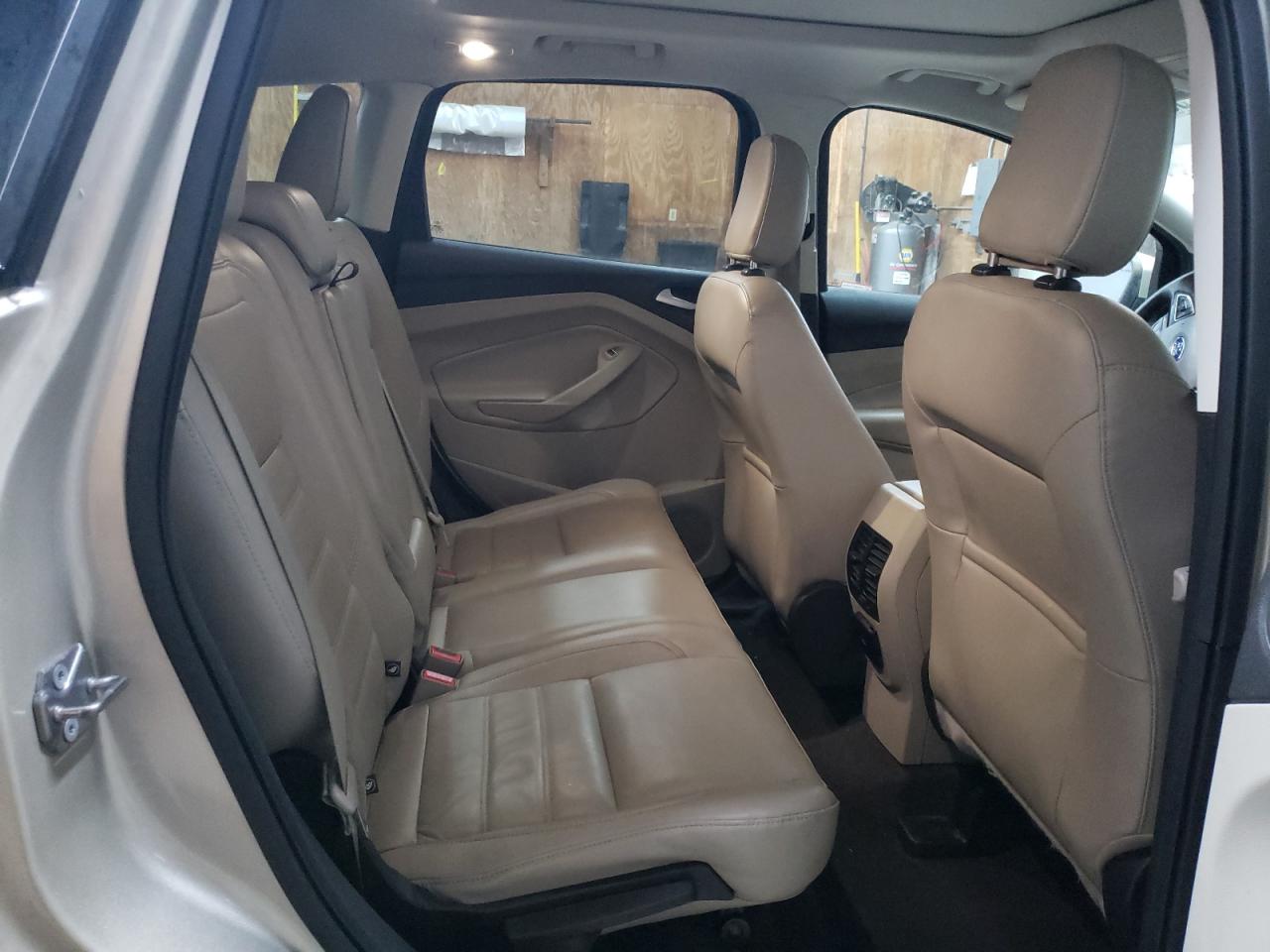 1FMCU9J93JUB87596 FORD ESCAPE 2018