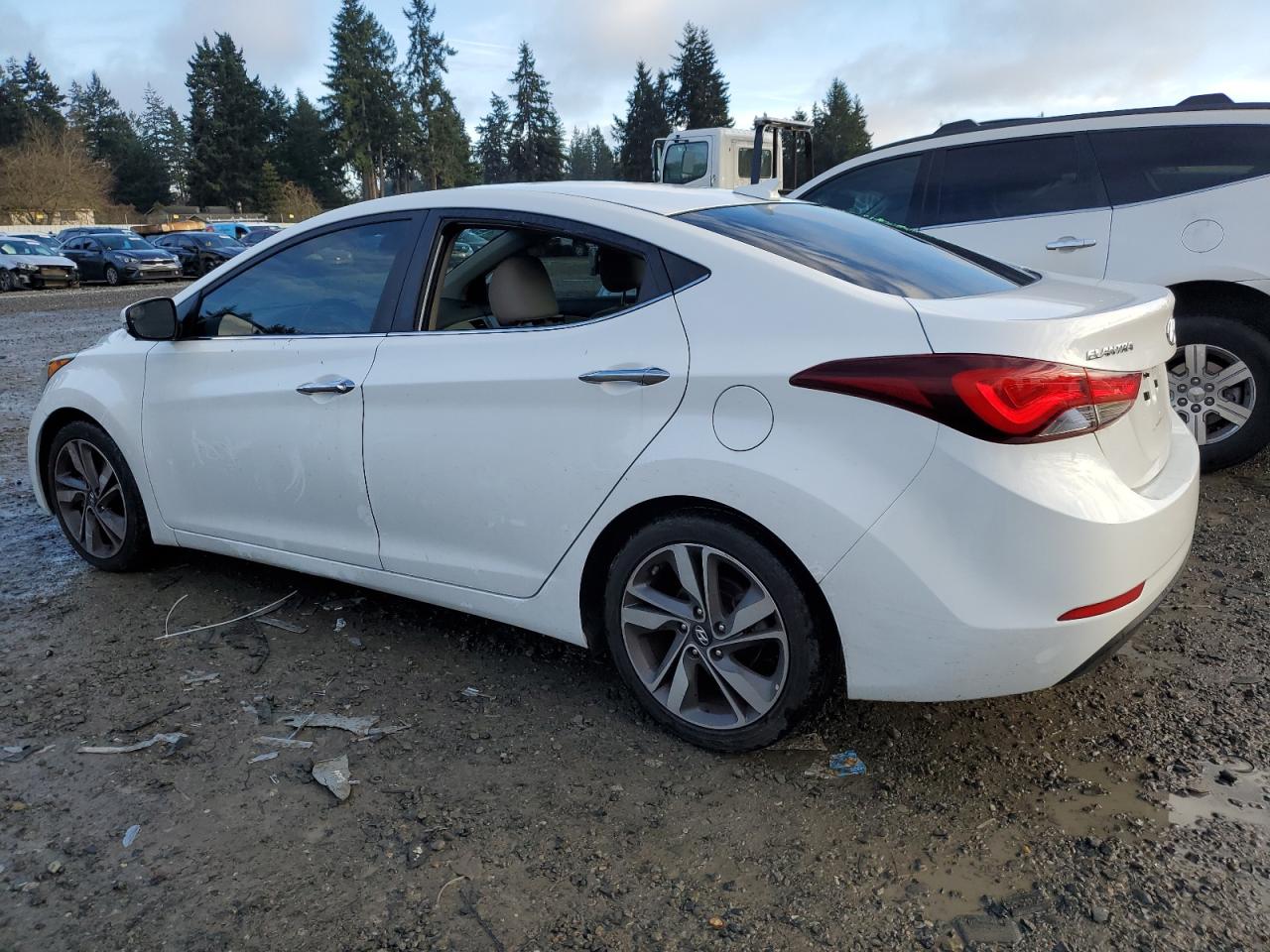 5NPDH4AE8EH460447 2014 Hyundai Elantra Se