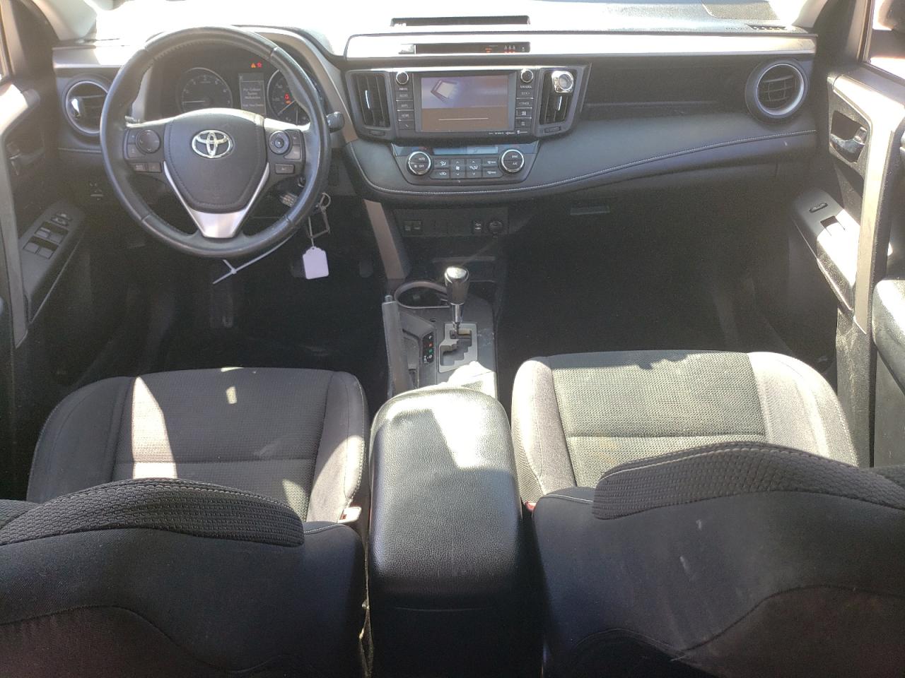 2T3WFREV7HW318903 TOYOTA RAV4 2017