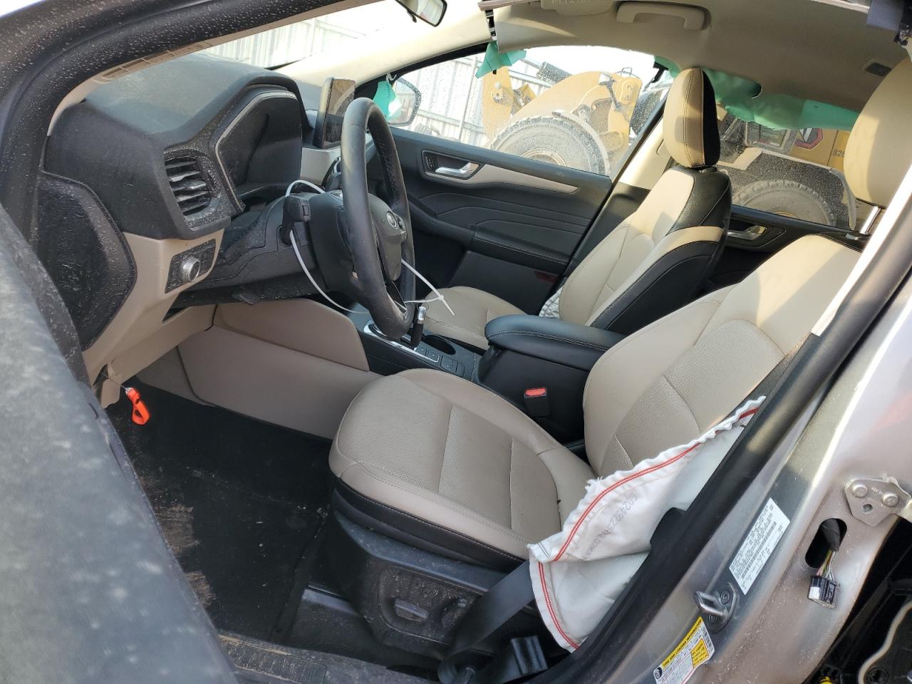 1FMCU9H98NUB12663 FORD ESCAPE 2022