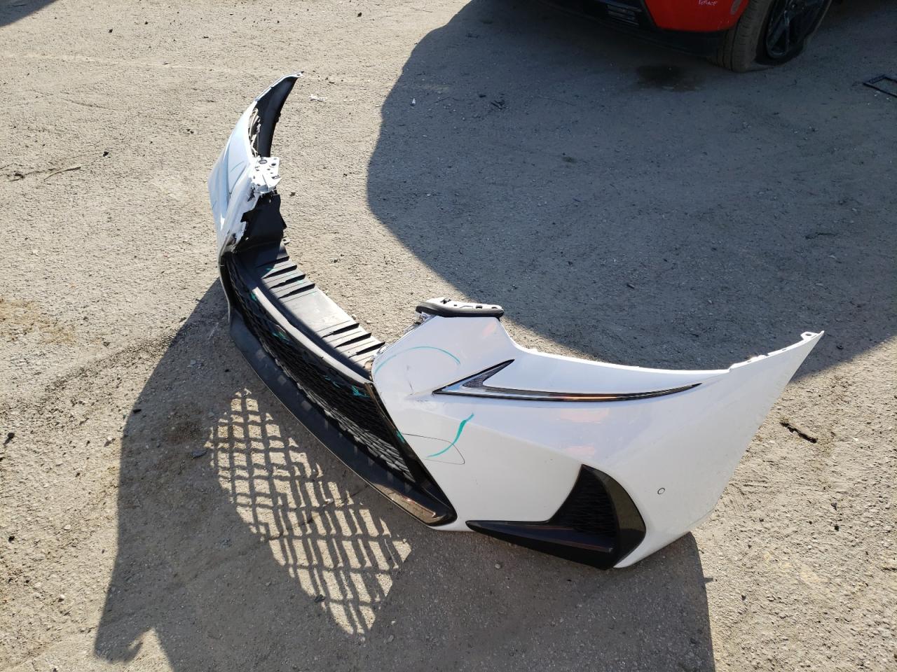 JTHBA1D25J5083001 LEXUS IS 2018