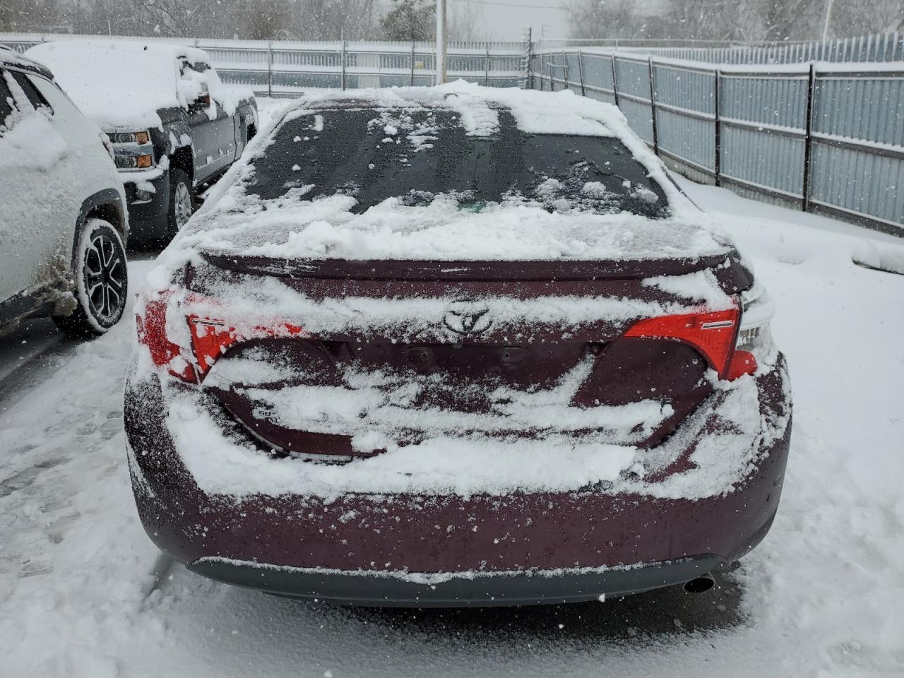 5YFBURHEXHP631695 TOYOTA COROLLA 2017