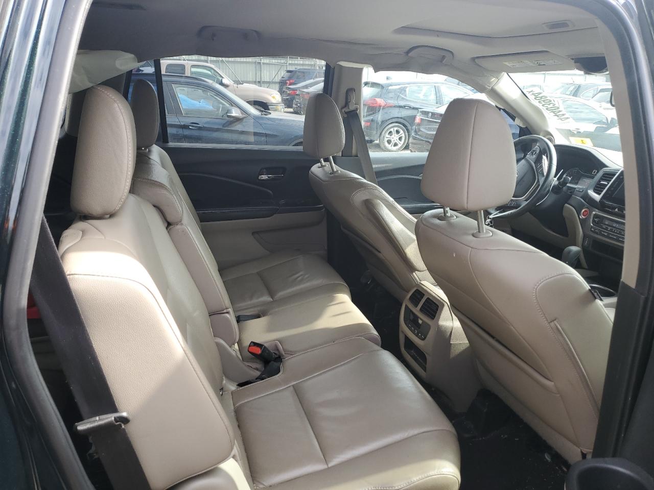 5FNYF6H56GB040373 HONDA PILOT 2016