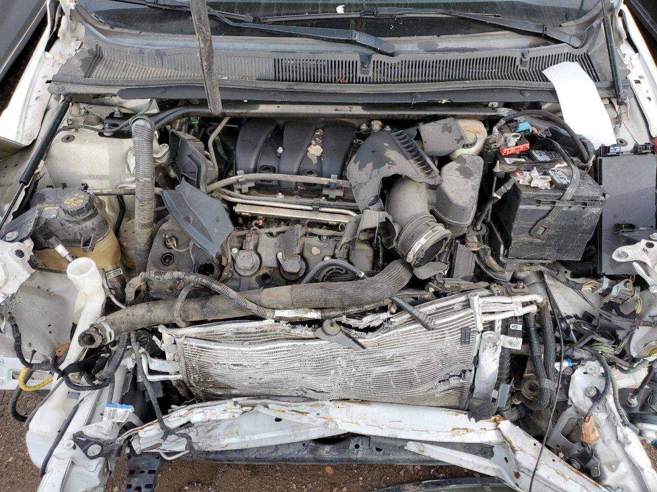 1FAHP2D87FG106977 2015 Ford Taurus Se