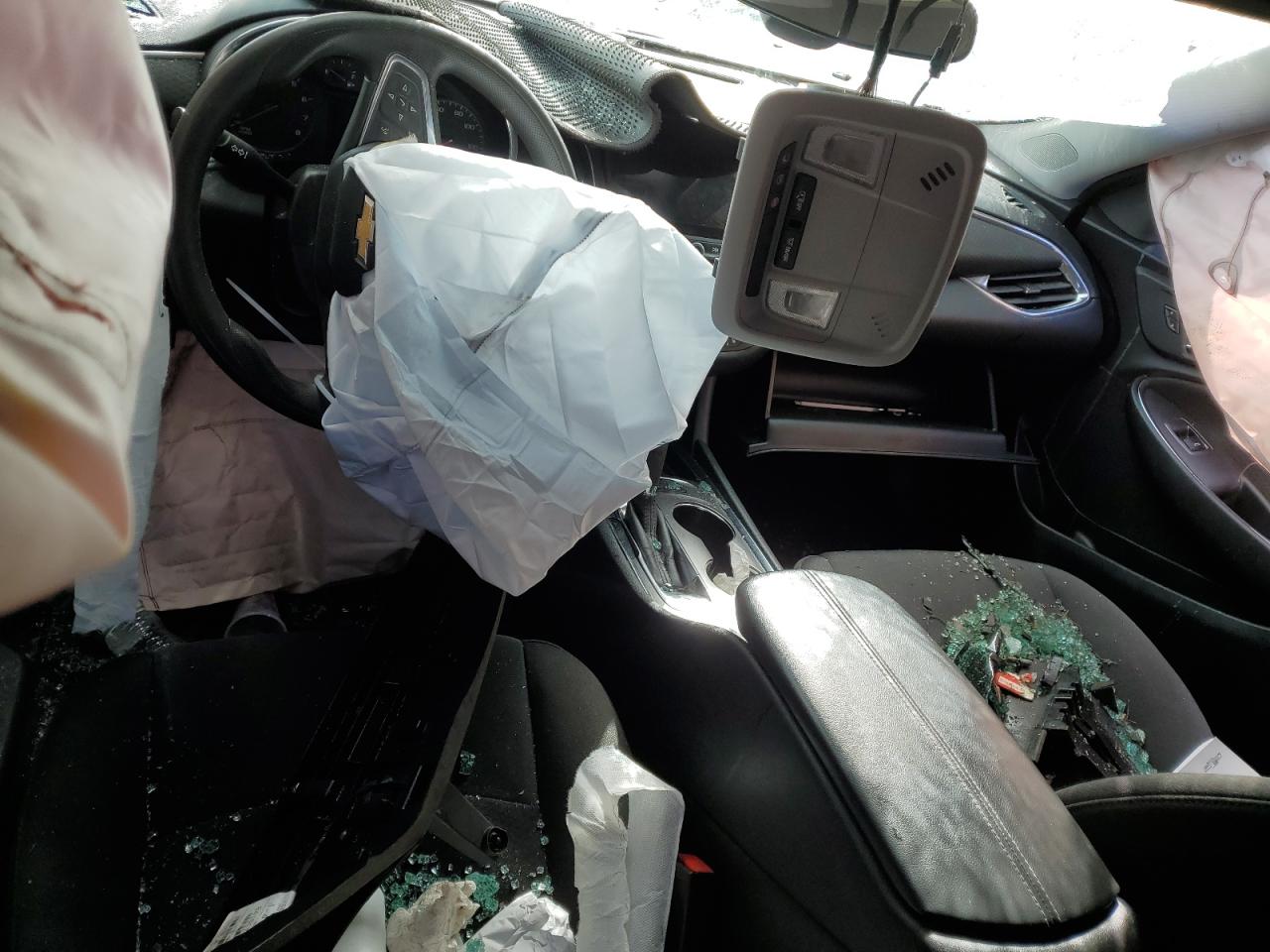 1G1ZD5ST2KF178503 CHEVROLET MALIBU 2019