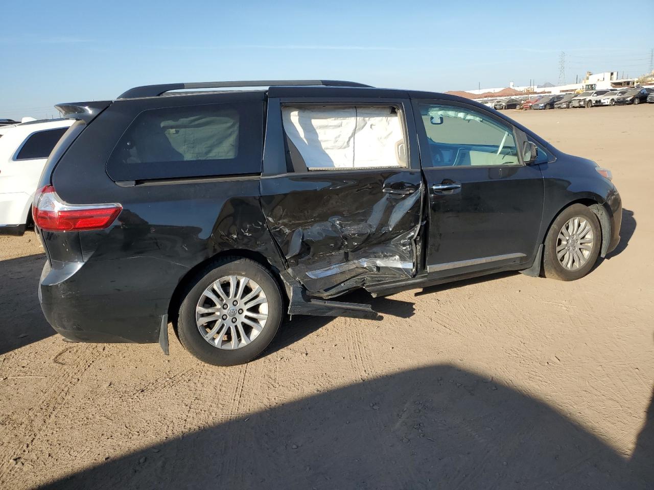 5TDYK3DC1GS750842 TOYOTA All Models 2016