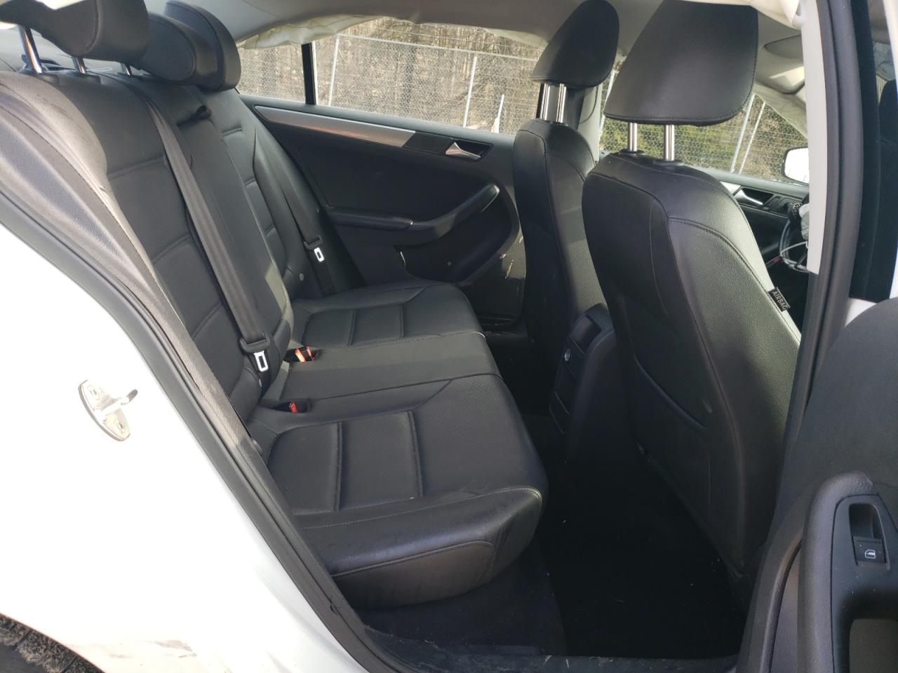 3VWDB7AJ4HM261133 2017 Volkswagen Jetta Se