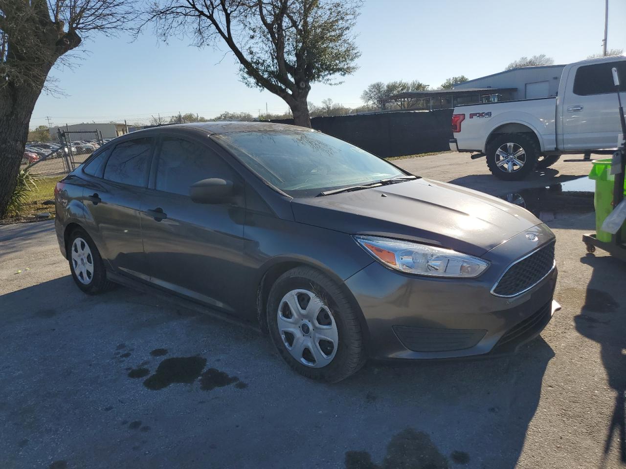 1FADP3E2XJL277527 FORD FOCUS 2018