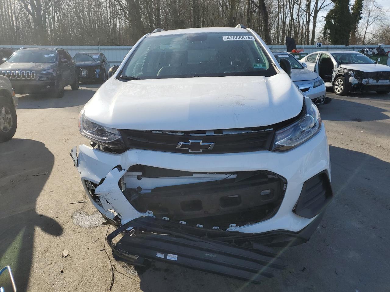 3GNCJLSB8JL348067 CHEVROLET TRAX 2018