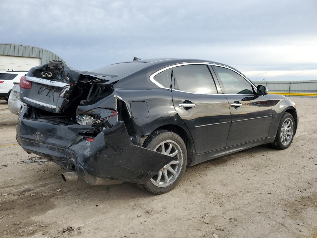JN1BY1AR1HM770834 INFINITI Q70 2017