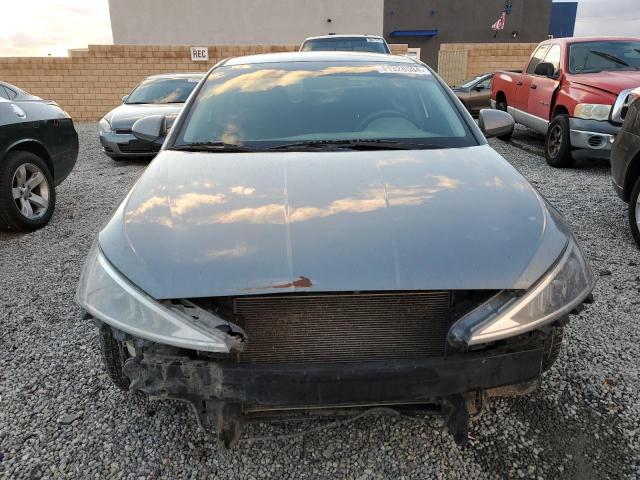 Image 5 of 2019 Hyundai Elantra salvage vehicle - Lot #41328584 at Copart