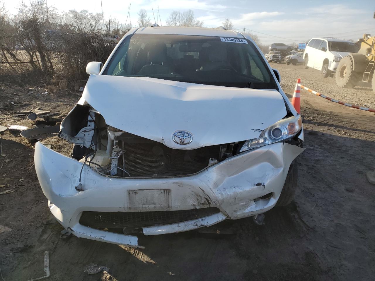 5TDYK3DC3GS711427 TOYOTA All Models 2016