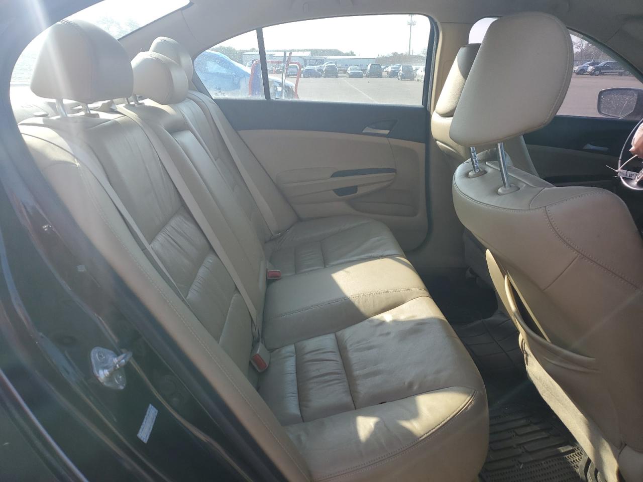 1HGCP2F6XBA104333 2011 Honda Accord Se