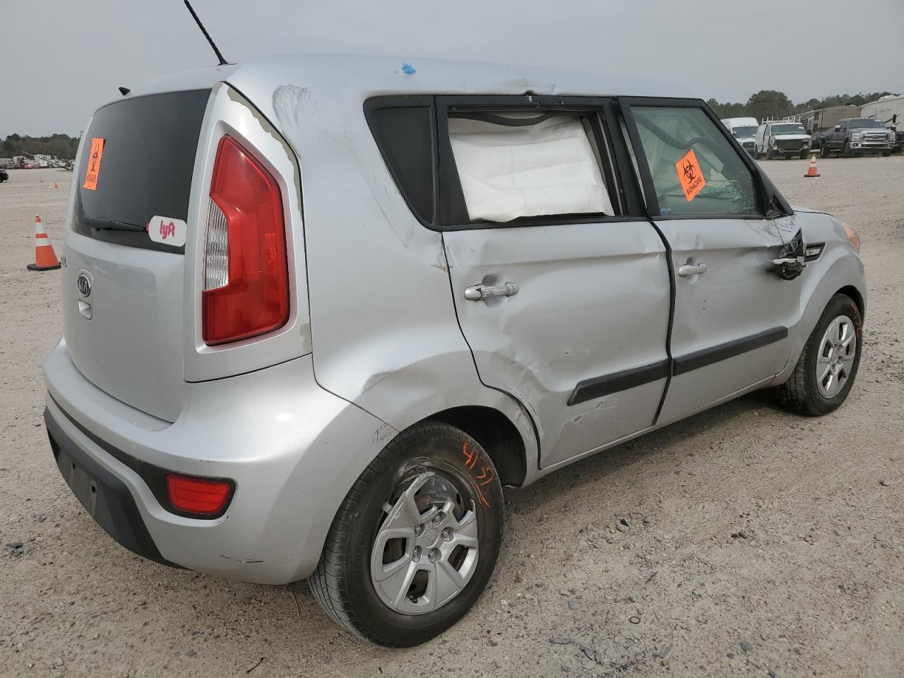 KNDJT2A57C7463038 2012 Kia Soul