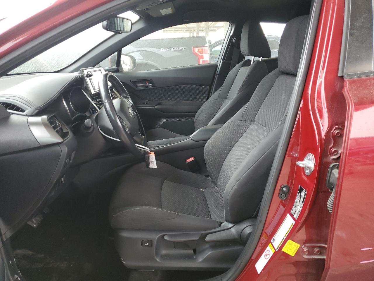 NMTKHMBX4JR024947 TOYOTA C-HR 2018