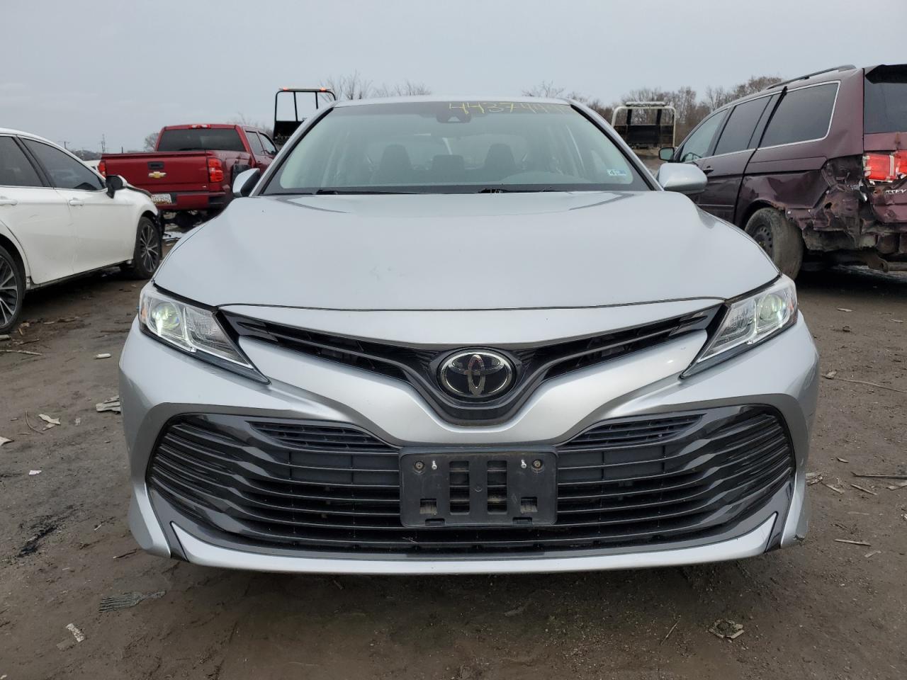 4T1B11HKXJU060052 TOYOTA CAMRY 2018