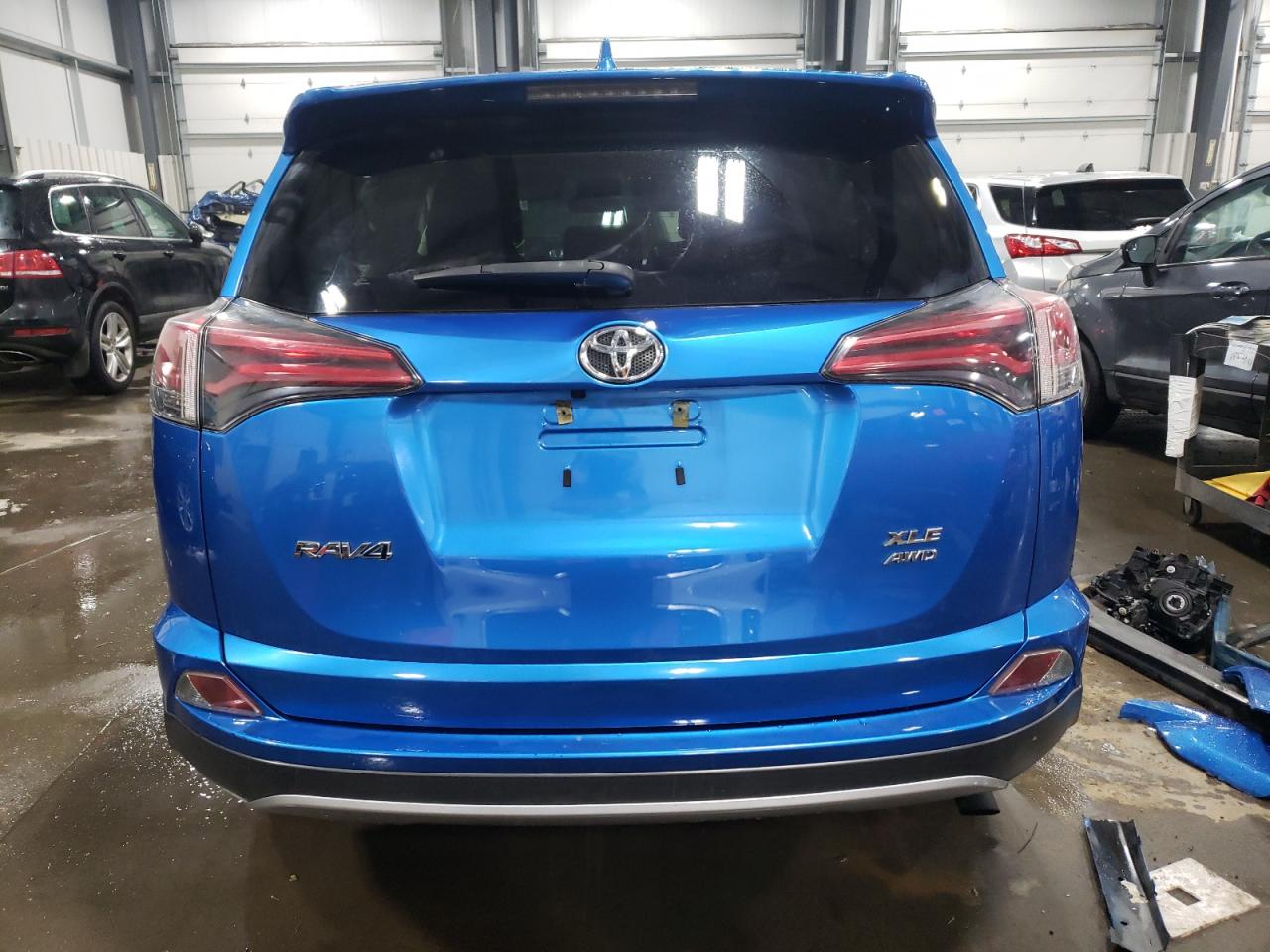 2018 Toyota Rav4 Adventure vin: JTMRFREV1JJ720241