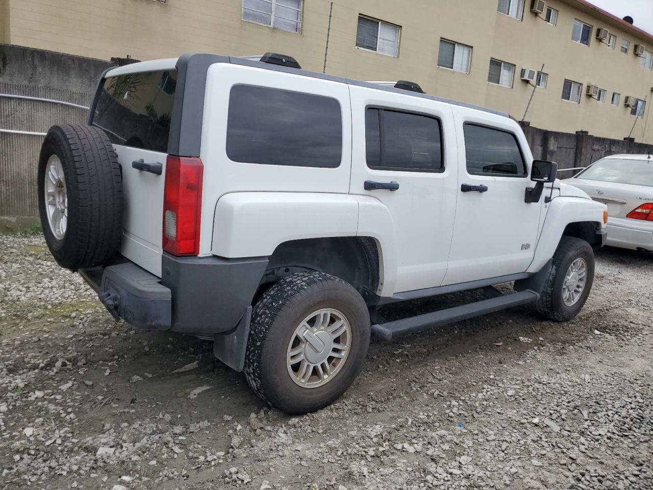 Lot #2378373496 2009 HUMMER H3